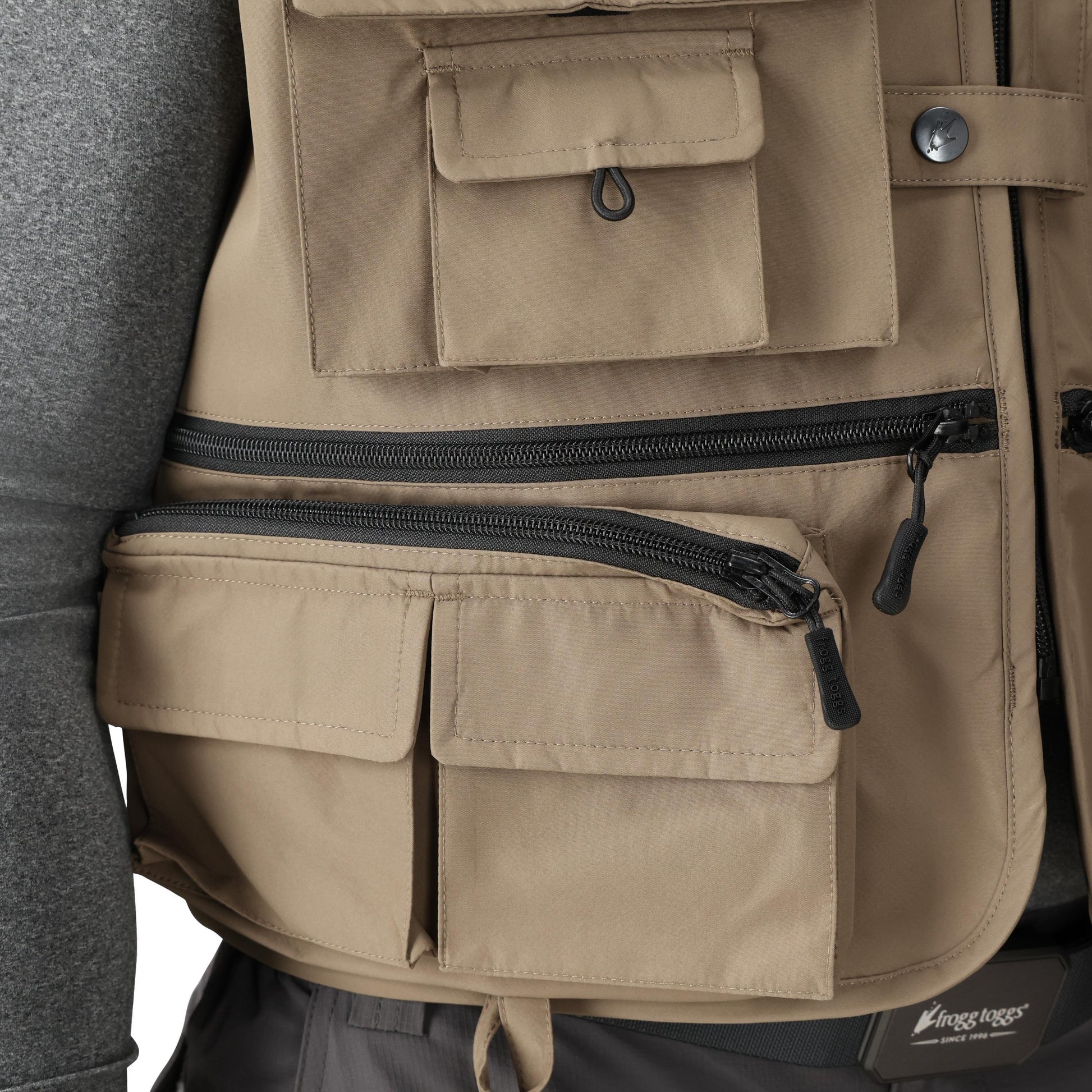 Frogg Toggs® Hellbender ToadSkinz Fishing Pack Vest Stone / LG