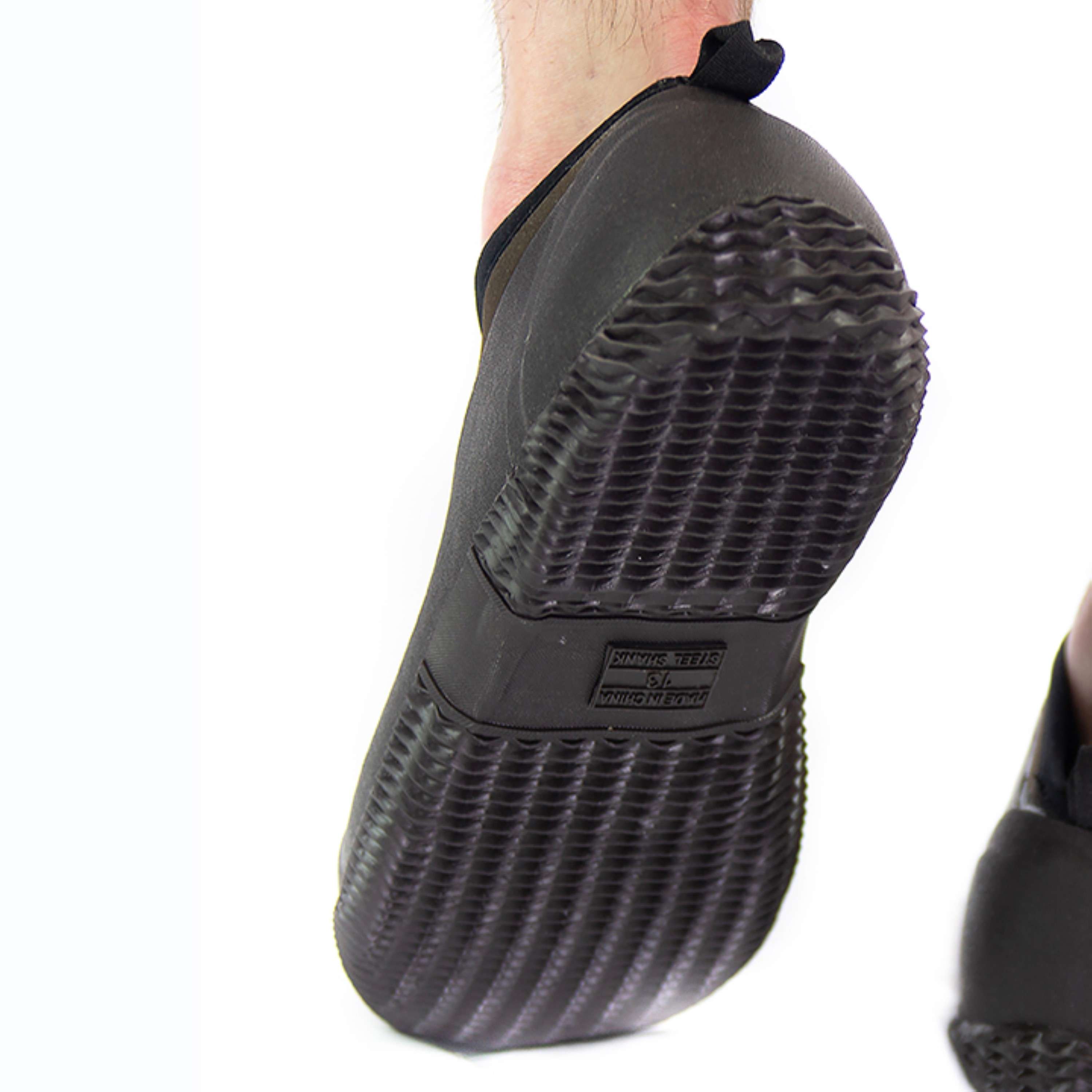 Men's Details about   Frogg Toggs Outlander Camp Shoe 